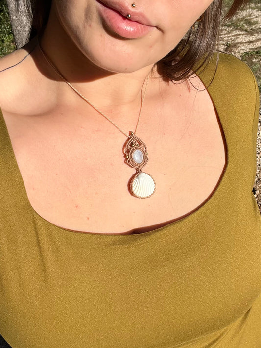 Collier Labradorite blanche et coquillage