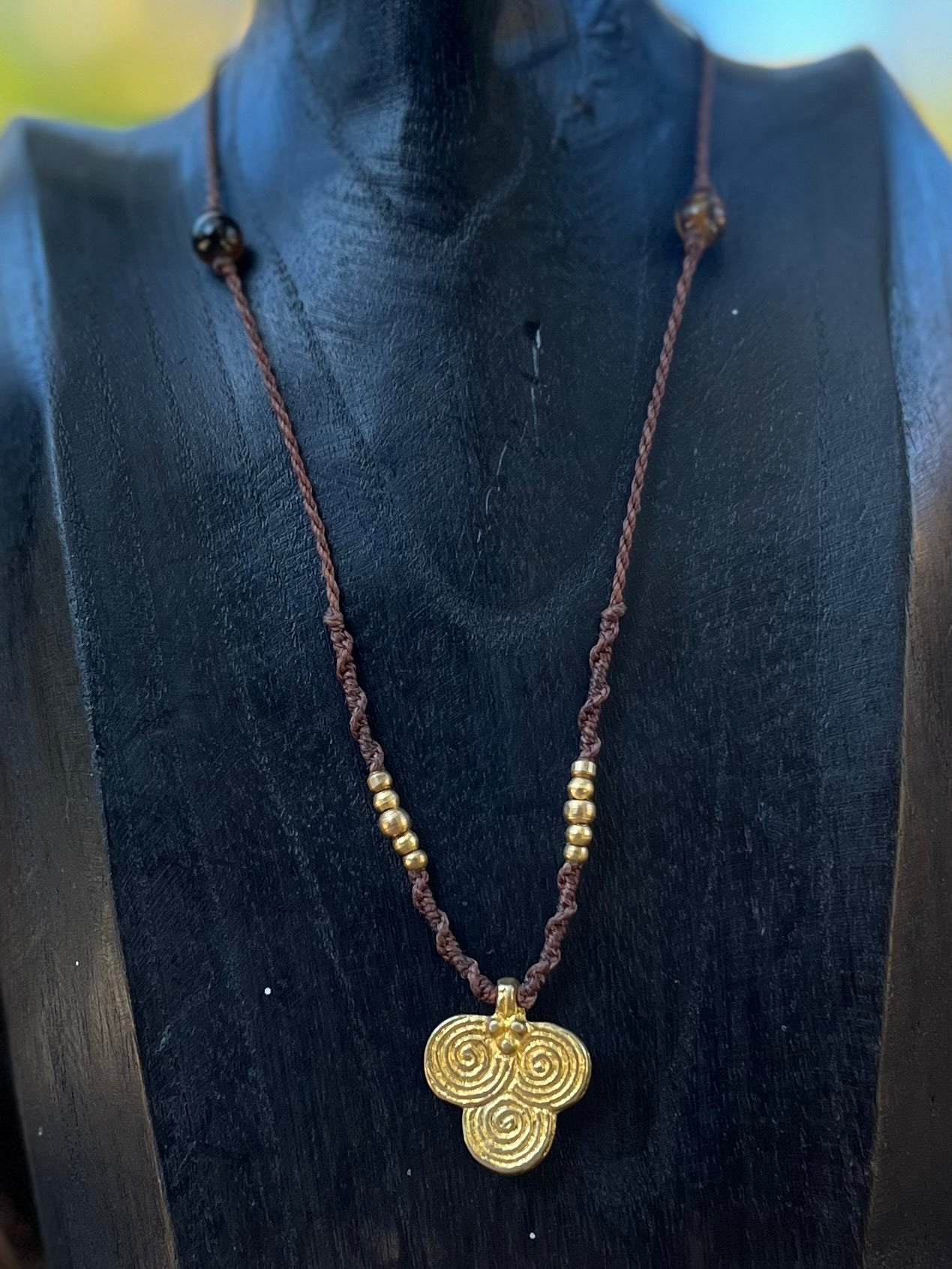 Sautoir Oeil de tigre et laiton