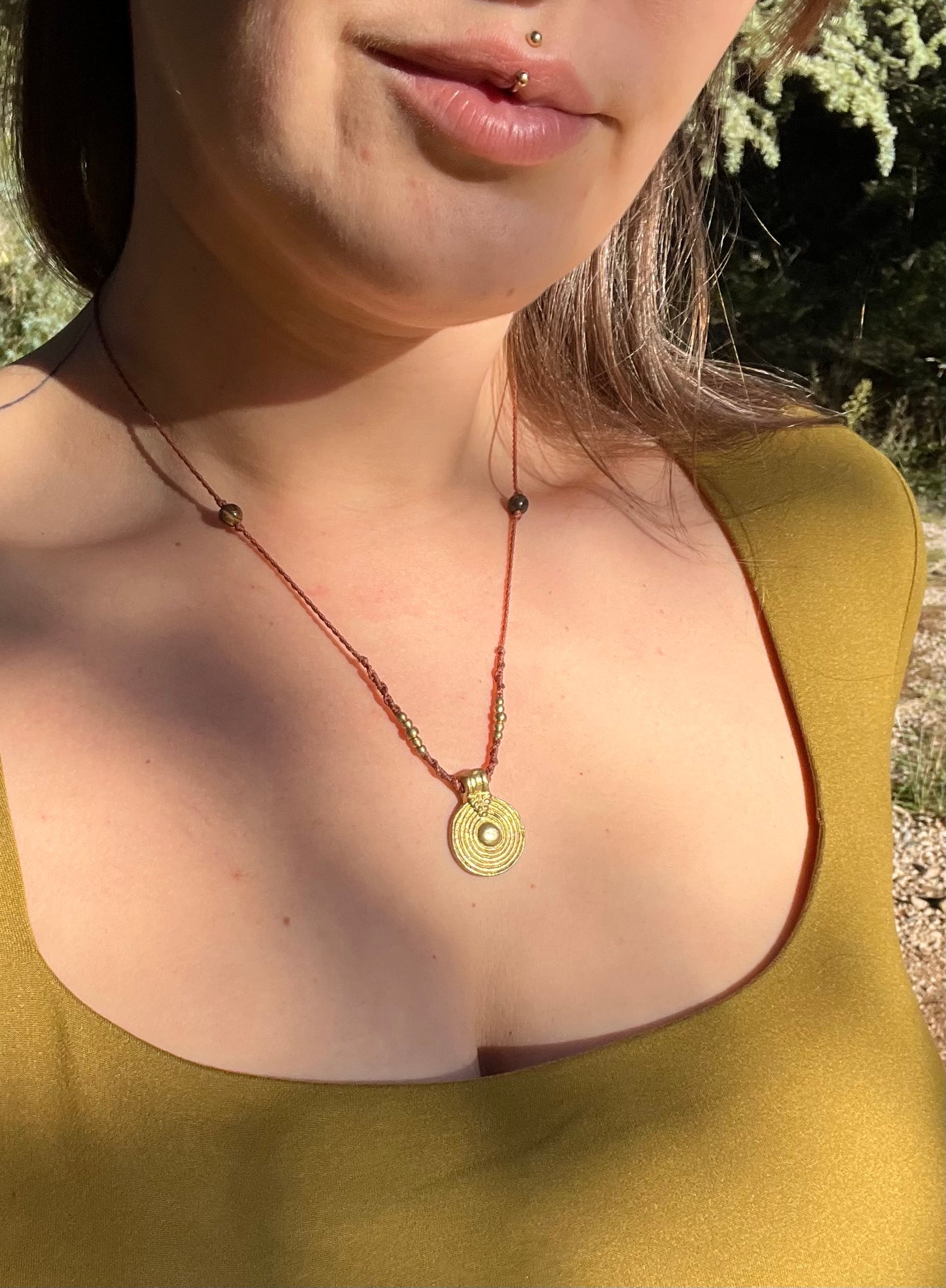 Sautoir Oeil de tigre et laiton