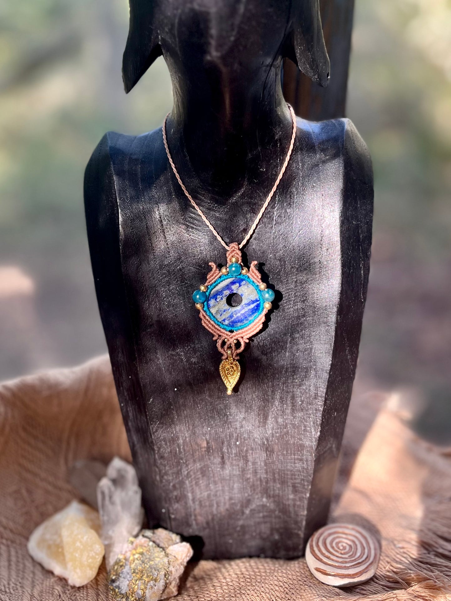 Collier Lapis-lazuli et Apatite bleue